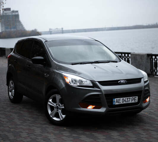 Серый Форд Эскейп, объемом двигателя 2.49 л и пробегом 208 тыс. км за 8499 $, фото 1 на Automoto.ua