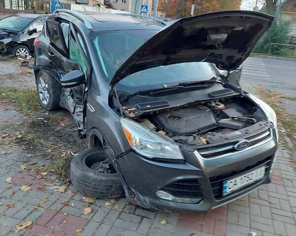 Форд Ескейп 2014 у Черкасах на Automoto.ua Сірий Форд Ескейп, об'ємом двигуна 1.6 л та пробігом 212 тис. км за 5000 $, фото 1 на Automoto.ua