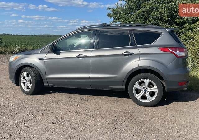 Серый Форд Эскейп, объемом двигателя 1.6 л и пробегом 156 тыс. км за 11111 $, фото 1 на Automoto.ua