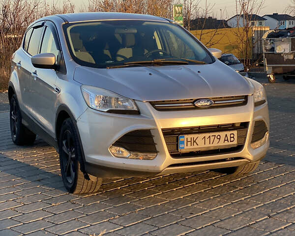 Сірий Форд Ескейп, об'ємом двигуна 1.6 л та пробігом 142 тис. км за 8000 $, фото 1 на Automoto.ua