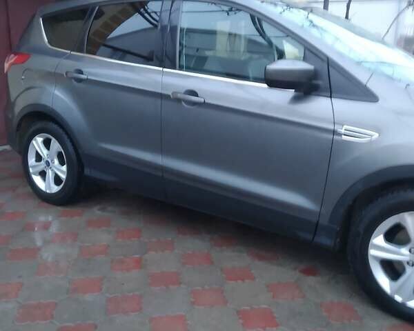 Сірий Форд Ескейп, об'ємом двигуна 1.6 л та пробігом 245 тис. км за 9500 $, фото 1 на Automoto.ua