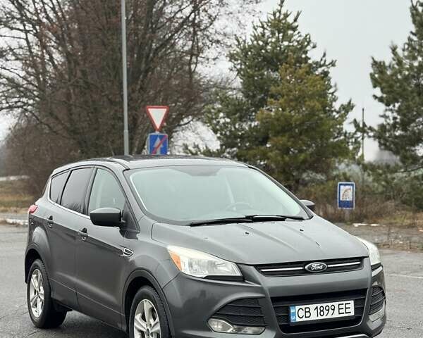 Серый Форд Эскейп, объемом двигателя 2.49 л и пробегом 230 тыс. км за 12000 $, фото 1 на Automoto.ua