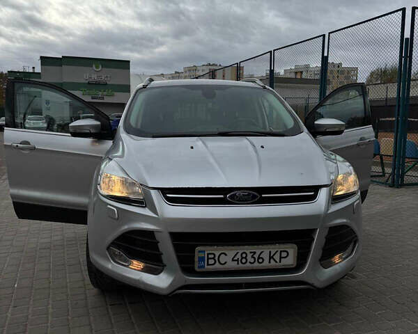 Сірий Форд Ескейп, об'ємом двигуна 2 л та пробігом 151 тис. км за 12200 $, фото 1 на Automoto.ua