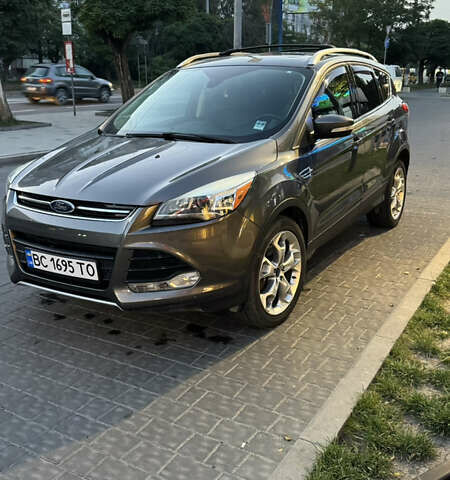 Серый Форд Эскейп, объемом двигателя 2 л и пробегом 148 тыс. км за 14000 $, фото 1 на Automoto.ua
