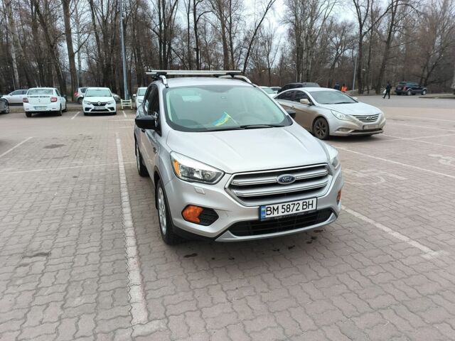 Серый Форд Эскейп, объемом двигателя 2.5 л и пробегом 131 тыс. км за 13400 $, фото 1 на Automoto.ua