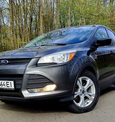 Серый Форд Эскейп, объемом двигателя 2.5 л и пробегом 165 тыс. км за 11000 $, фото 1 на Automoto.ua