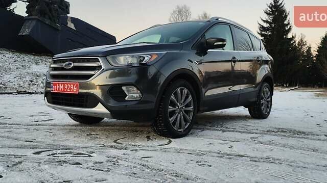 Серый Форд Эскейп, объемом двигателя 1.5 л и пробегом 205 тыс. км за 11999 $, фото 1 на Automoto.ua