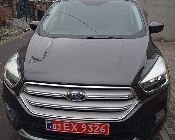 Серый Форд Эскейп, объемом двигателя 0 л и пробегом 162 тыс. км за 11500 $, фото 1 на Automoto.ua
