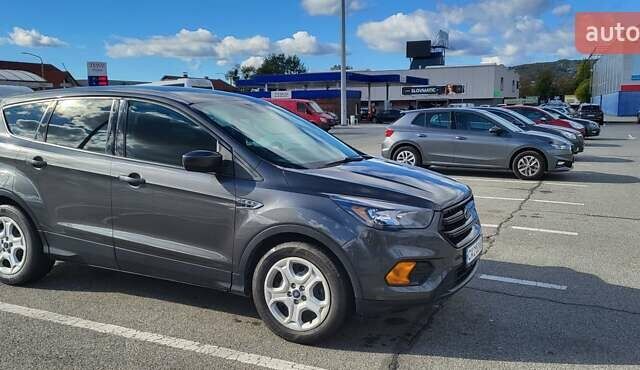 Сірий Форд Ескейп, об'ємом двигуна 2.5 л та пробігом 180 тис. км за 12300 $, фото 1 на Automoto.ua