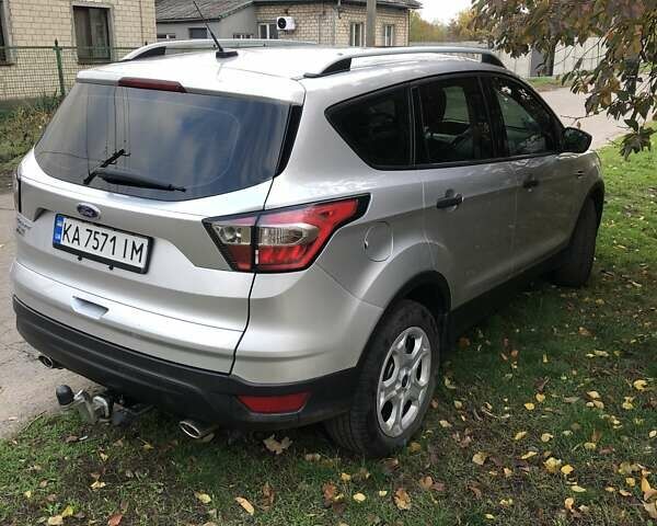 Сірий Форд Ескейп, об'ємом двигуна 2.5 л та пробігом 87 тис. км за 13800 $, фото 1 на Automoto.ua