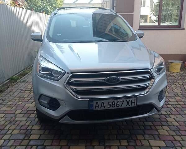 Серый Форд Эскейп, объемом двигателя 1.5 л и пробегом 50 тыс. км за 16700 $, фото 1 на Automoto.ua