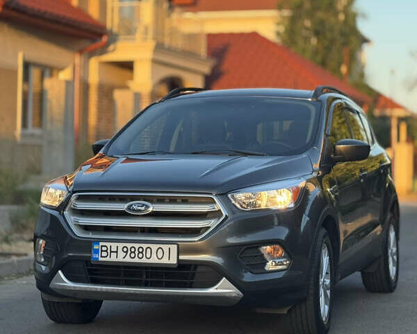 Сірий Форд Ескейп, об'ємом двигуна 1.5 л та пробігом 120 тис. км за 14500 $, фото 1 на Automoto.ua