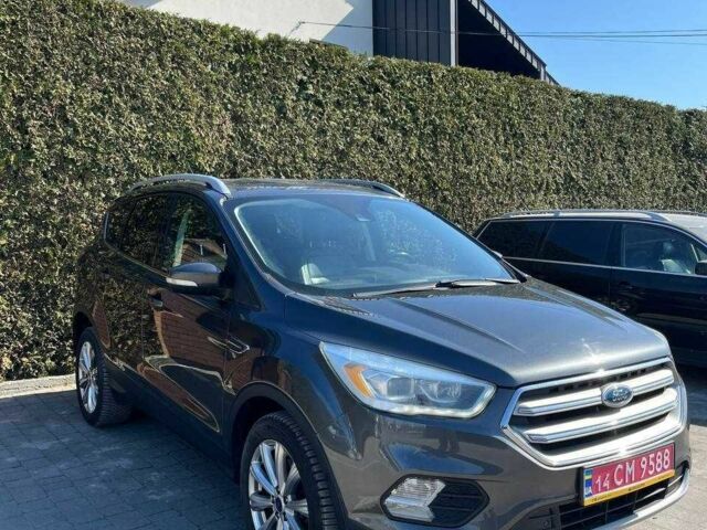 Серый Форд Эскейп, объемом двигателя 1.5 л и пробегом 228 тыс. км за 11999 $, фото 1 на Automoto.ua