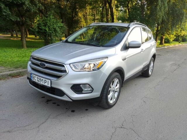 Сірий Форд Ескейп, об'ємом двигуна 1.5 л та пробігом 221 тис. км за 12700 $, фото 1 на Automoto.ua