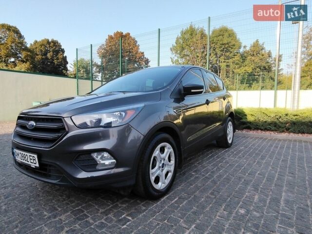 Серый Форд Эскейп, объемом двигателя 2.49 л и пробегом 59 тыс. км за 12500 $, фото 1 на Automoto.ua