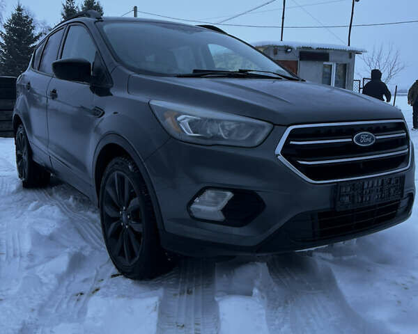 Сірий Форд Ескейп, об'ємом двигуна 1.5 л та пробігом 131 тис. км за 10700 $, фото 1 на Automoto.ua