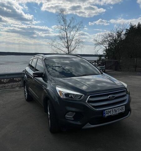 Серый Форд Эскейп, объемом двигателя 2 л и пробегом 121 тыс. км за 16000 $, фото 1 на Automoto.ua