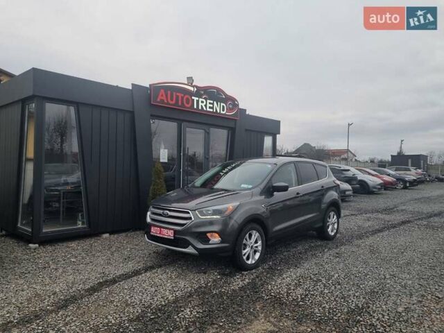 Сірий Форд Ескейп, об'ємом двигуна 1.5 л та пробігом 136 тис. км за 13500 $, фото 1 на Automoto.ua
