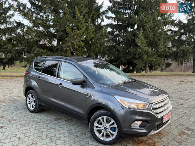 Серый Форд Эскейп, объемом двигателя 1.5 л и пробегом 138 тыс. км за 10700 $, фото 1 на Automoto.ua