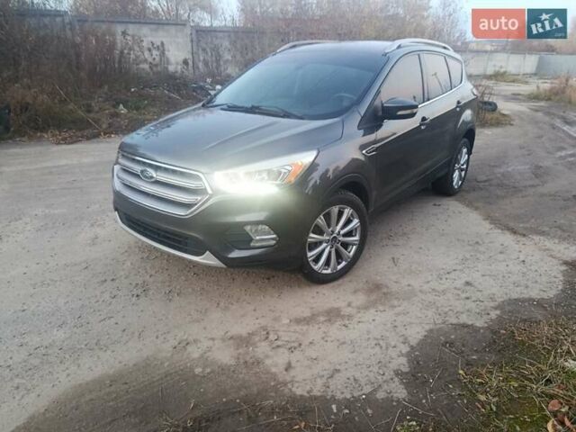 Серый Форд Эскейп, объемом двигателя 1.5 л и пробегом 137 тыс. км за 13000 $, фото 1 на Automoto.ua
