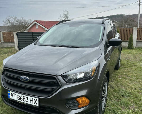 Сірий Форд Ескейп, об'ємом двигуна 2.49 л та пробігом 98 тис. км за 14500 $, фото 1 на Automoto.ua