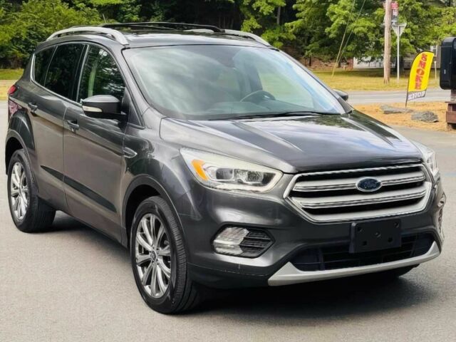 Сірий Форд Ескейп, об'ємом двигуна 2 л та пробігом 37 тис. км за 3400 $, фото 1 на Automoto.ua