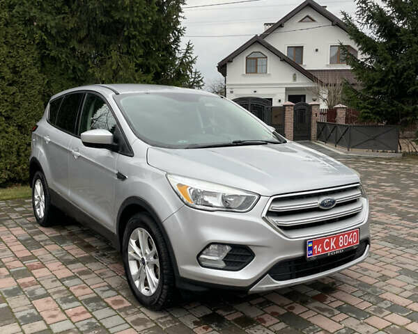 Серый Форд Эскейп, объемом двигателя 1.5 л и пробегом 97 тыс. км за 13200 $, фото 1 на Automoto.ua