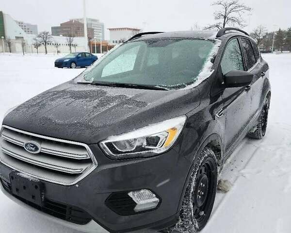 Серый Форд Эскейп, объемом двигателя 2 л и пробегом 157 тыс. км за 11500 $, фото 1 на Automoto.ua