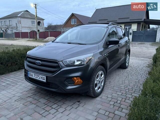 Форд Эскейп 2018 в Кропивницком (Кировограде) на Automoto.ua Серый Форд Эскейп, объемом двигателя 2.49 л и пробегом 68 тыс. км за 14800 $, фото 1 на Automoto.ua