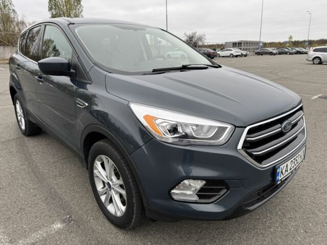 Сірий Форд Ескейп, об'ємом двигуна 1.5 л та пробігом 89 тис. км за 13850 $, фото 1 на Automoto.ua