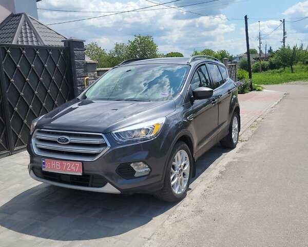 Серый Форд Эскейп, объемом двигателя 1.5 л и пробегом 160 тыс. км за 13500 $, фото 1 на Automoto.ua