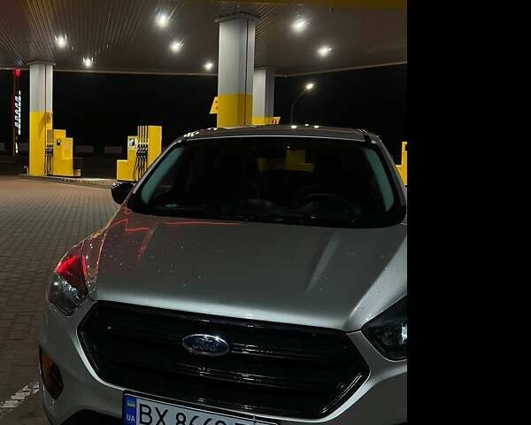 Серый Форд Эскейп, объемом двигателя 2.5 л и пробегом 103 тыс. км за 13300 $, фото 1 на Automoto.ua