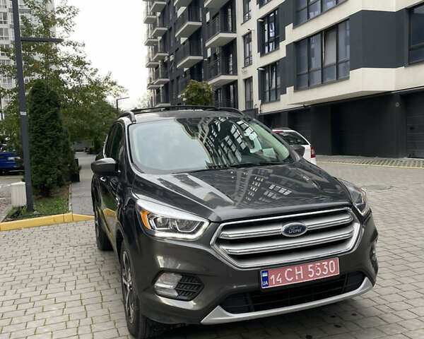 Сірий Форд Ескейп, об'ємом двигуна 1.5 л та пробігом 107 тис. км за 12500 $, фото 1 на Automoto.ua