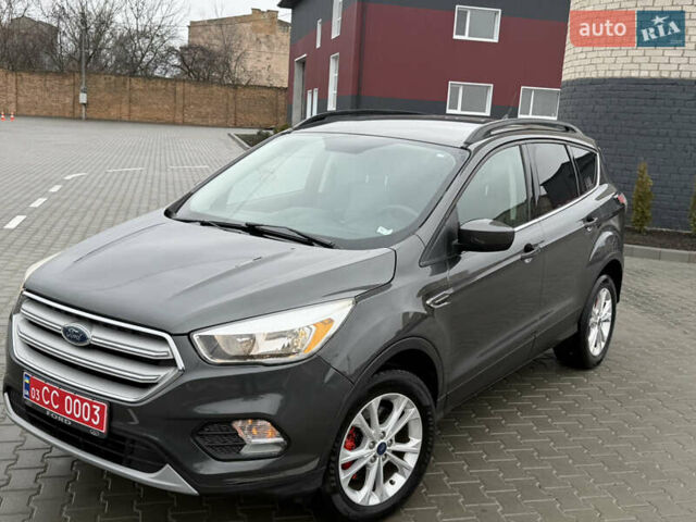 Серый Форд Эскейп, объемом двигателя 1.5 л и пробегом 177 тыс. км за 9900 $, фото 1 на Automoto.ua