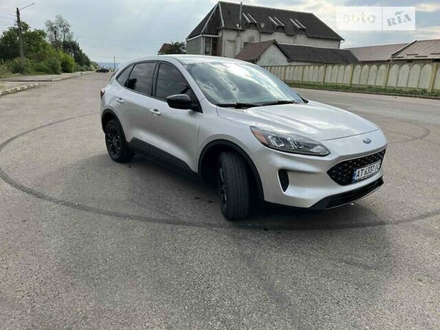 Серый Форд Эскейп, объемом двигателя 2.5 л и пробегом 82 тыс. км за 19500 $, фото 1 на Automoto.ua