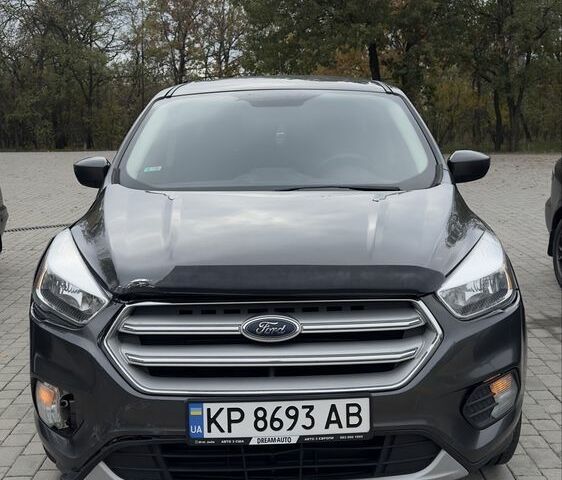 Серый Форд Эскейп, объемом двигателя 1.5 л и пробегом 212 тыс. км за 8200 $, фото 1 на Automoto.ua