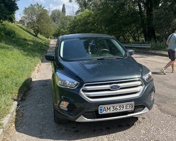 Серый Форд Эскейп, объемом двигателя 1.5 л и пробегом 142 тыс. км за 13500 $, фото 1 на Automoto.ua
