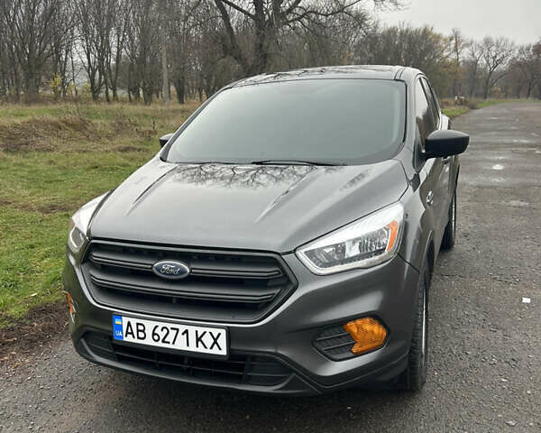 Серый Форд Эскейп, объемом двигателя 2.49 л и пробегом 123 тыс. км за 18000 $, фото 1 на Automoto.ua