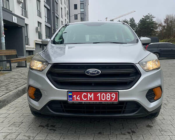 Серый Форд Эскейп, объемом двигателя 2.5 л и пробегом 81 тыс. км за 14600 $, фото 1 на Automoto.ua