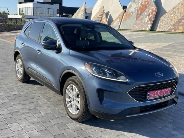 Серый Форд Эскейп, объемом двигателя 1.5 л и пробегом 22 тыс. км за 15450 $, фото 1 на Automoto.ua