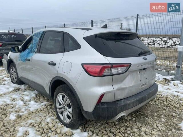 Сірий Форд Ескейп, об'ємом двигуна 1.5 л та пробігом 126 тис. км за 8000 $, фото 1 на Automoto.ua