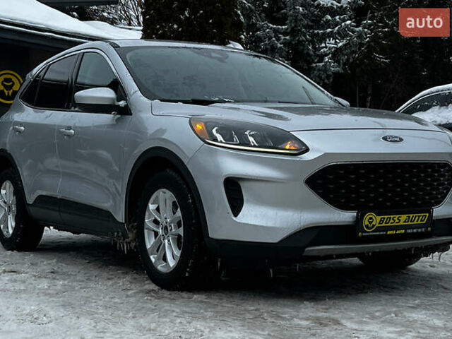 Сірий Форд Ескейп, об'ємом двигуна 1.5 л та пробігом 130 тис. км за 15200 $, фото 1 на Automoto.ua