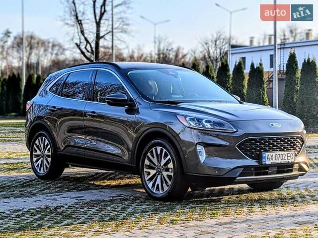 Сірий Форд Ескейп, об'ємом двигуна 2 л та пробігом 46 тис. км за 20900 $, фото 1 на Automoto.ua