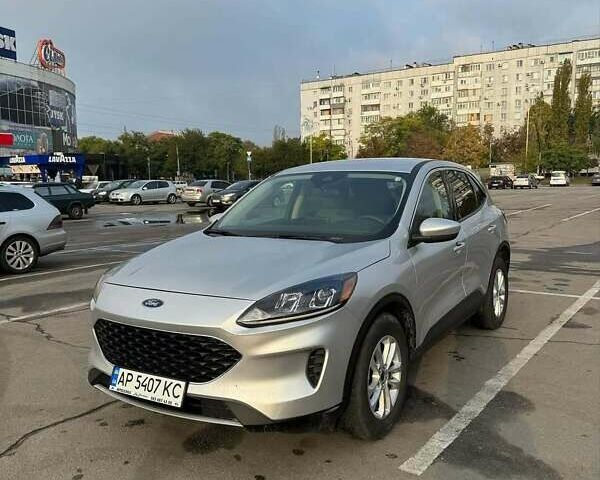 Серый Форд Эскейп, объемом двигателя 1.5 л и пробегом 51 тыс. км за 13100 $, фото 1 на Automoto.ua