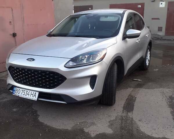 Серый Форд Эскейп, объемом двигателя 1.5 л и пробегом 121 тыс. км за 15500 $, фото 1 на Automoto.ua