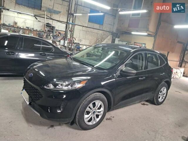 Серый Форд Эскейп, объемом двигателя 1.5 л и пробегом 48 тыс. км за 14700 $, фото 1 на Automoto.ua