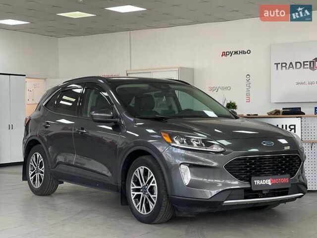 Серый Форд Эскейп, объемом двигателя 1.5 л и пробегом 129 тыс. км за 16990 $, фото 1 на Automoto.ua