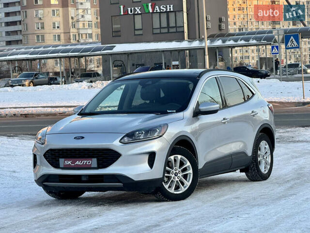 Сірий Форд Ескейп, об'ємом двигуна 1.5 л та пробігом 98 тис. км за 18900 $, фото 1 на Automoto.ua