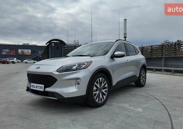 Форд Эскейп 2020 в Киеве на Automoto.ua Серый Форд Эскейп, объемом двигателя 2.5 л и пробегом 104 тыс. км за 21490 $, фото 1 на Automoto.ua