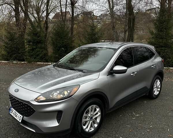 Серый Форд Эскейп, объемом двигателя 1.5 л и пробегом 99 тыс. км за 17800 $, фото 1 на Automoto.ua